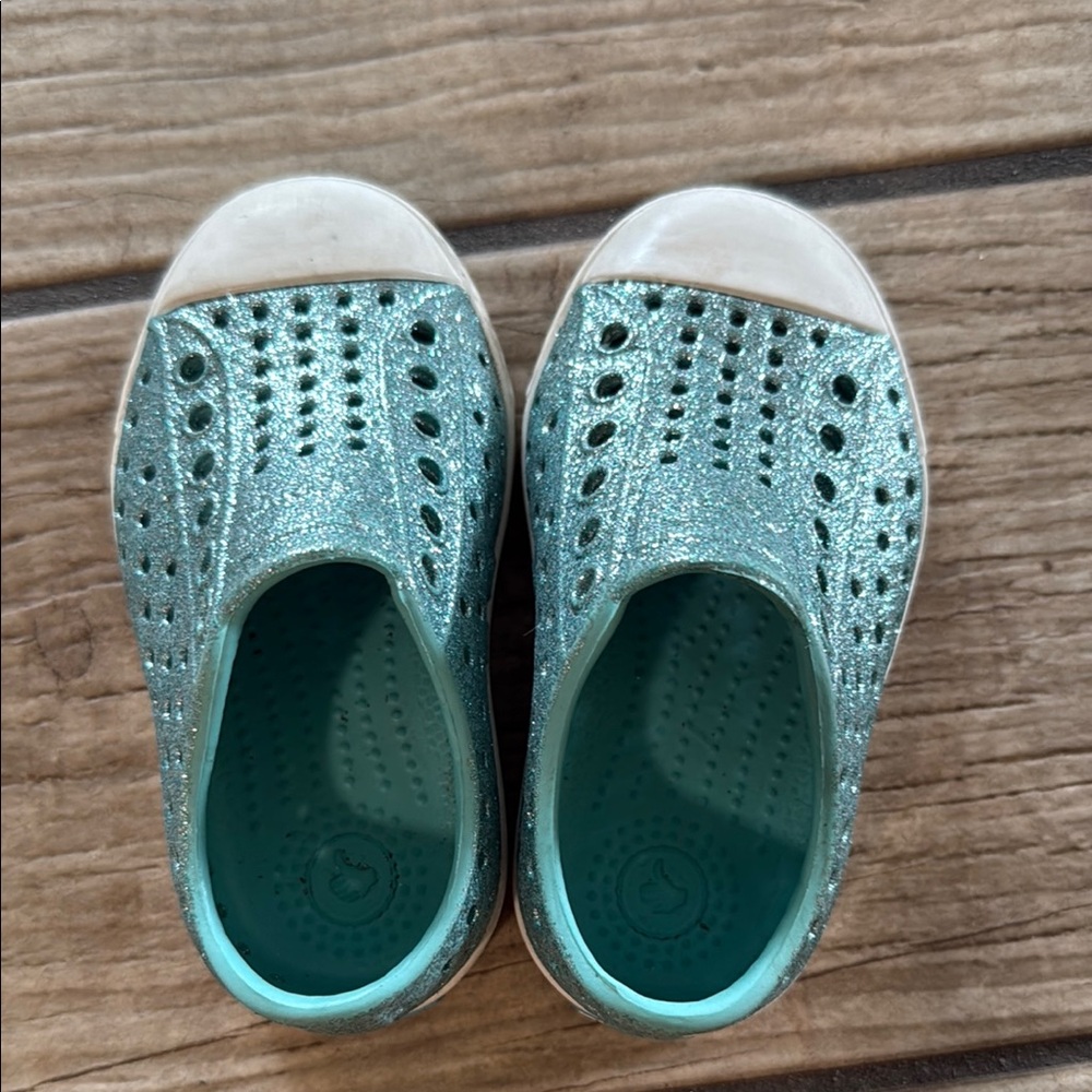 Native shoes - Picture 3 of 4
